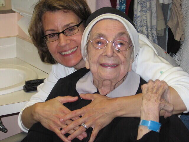 Robin and Hunny Bunny